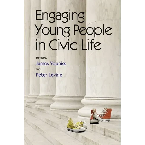 Engaging Young People in Civic Life - Hardcover